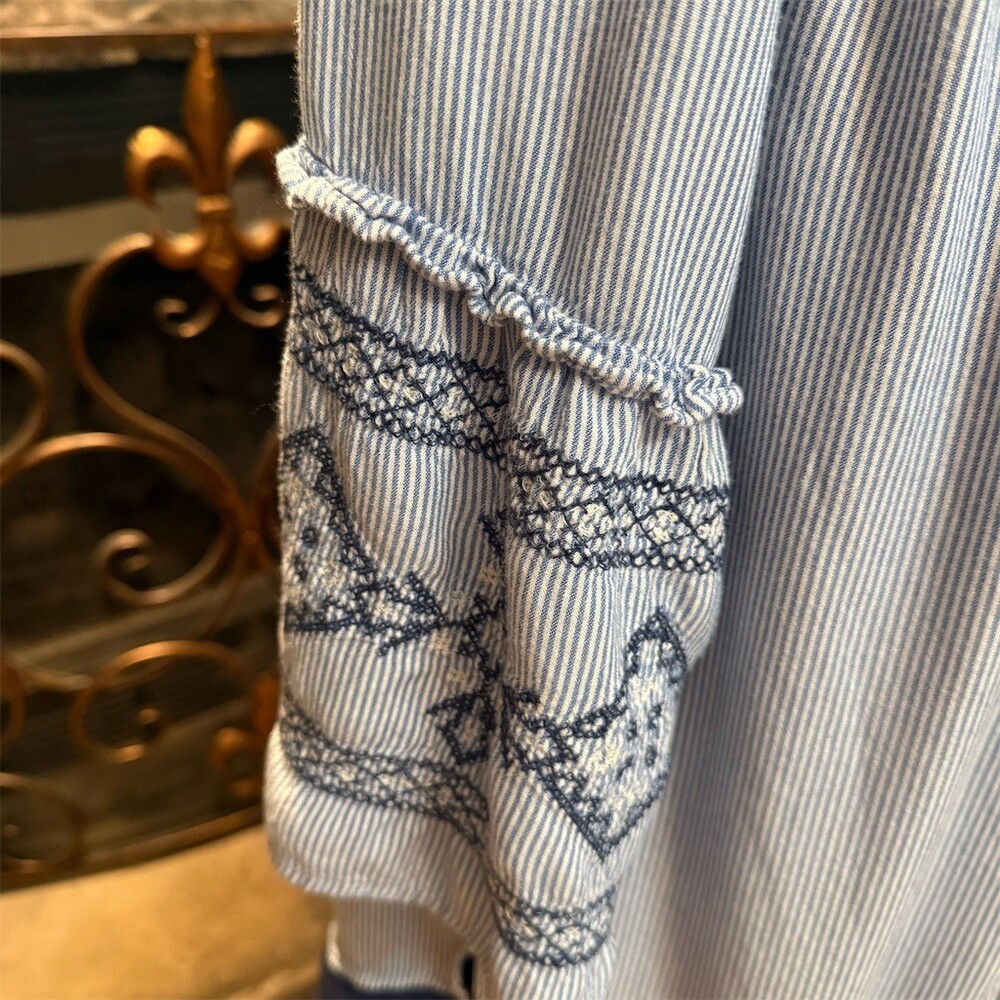 St. John’s Bay Blouse Womens L Blue & White Pinstripe Embroidered Peasant - Picture 4 of 8